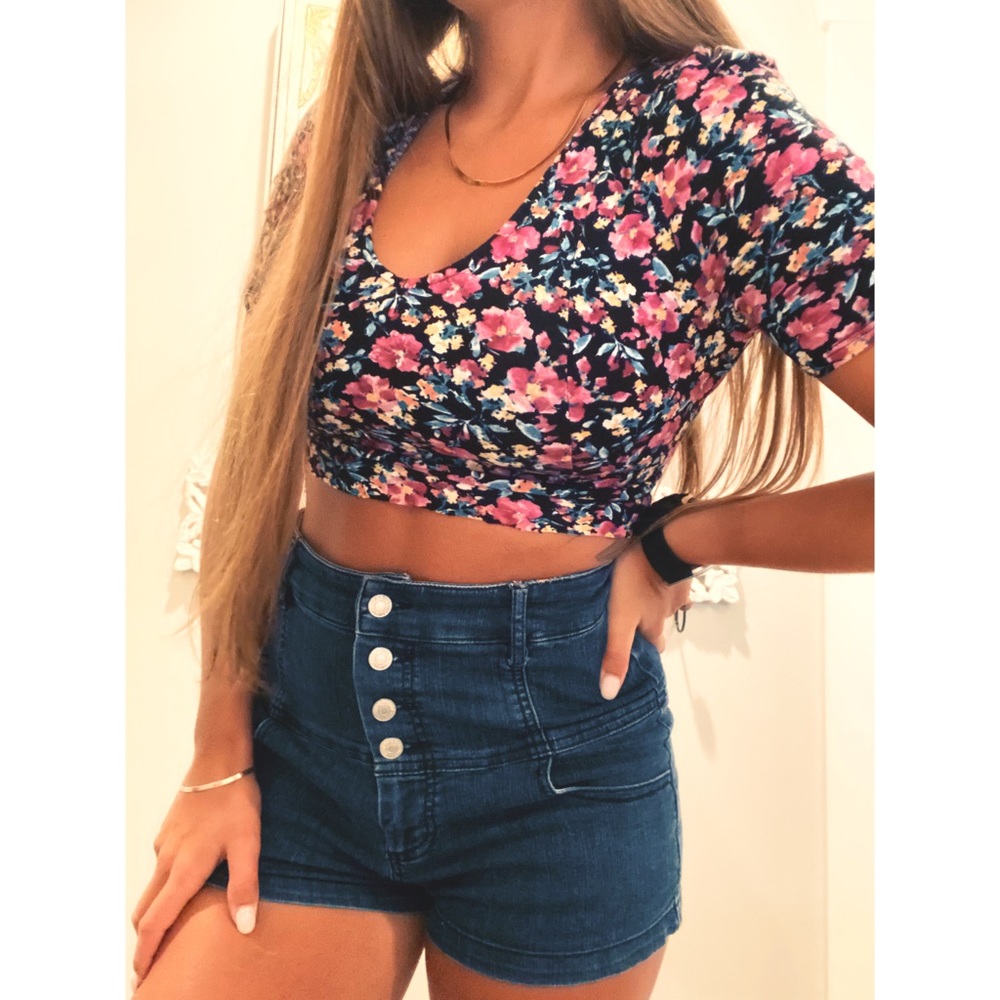 Monteau : Floral Crop Top